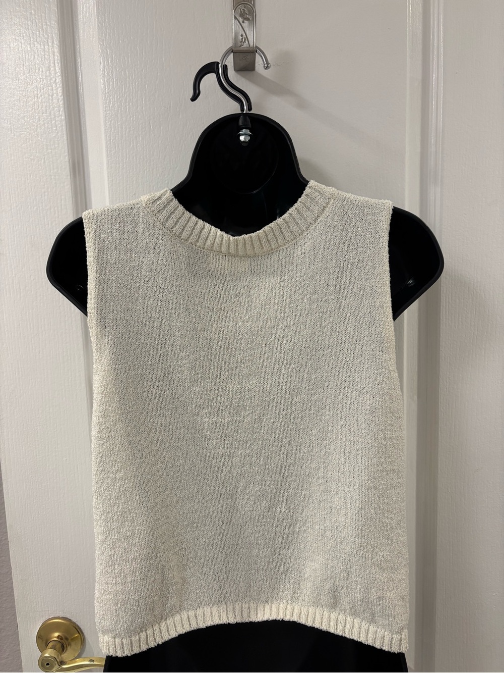 Promesa Textured Knit Smiley Face Cream Sweater Vest Tank Top S - Picture 2 of 6